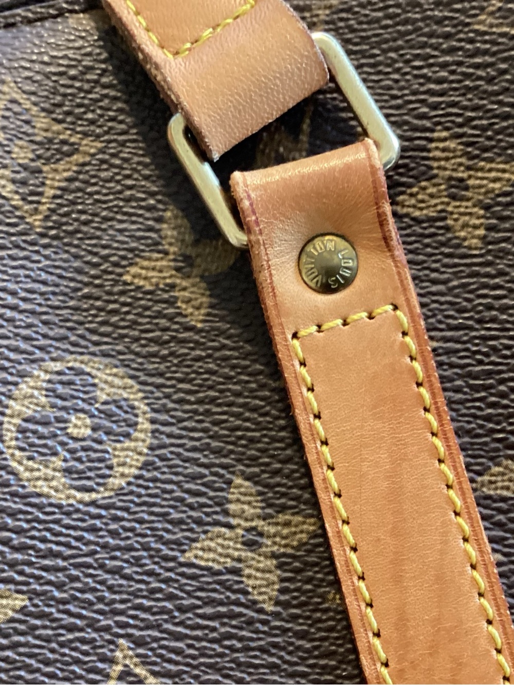 Louis Vuitton Monogram Canvas Shoulder Bag with Tan Leather Straps - Picture 9 of 10